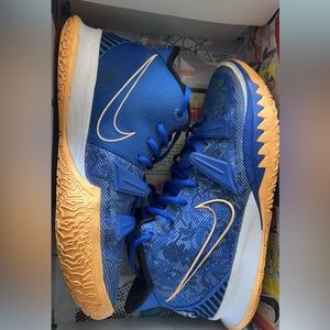 Kyrie 7 Men’s Basketball shoes